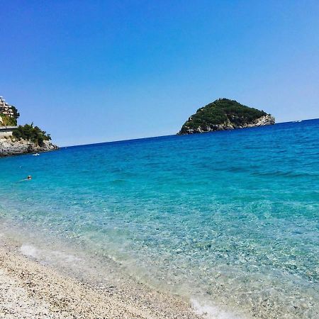 A 5 Minuti Dal Mare - Dolphin Beach House Spotorno Luaran gambar