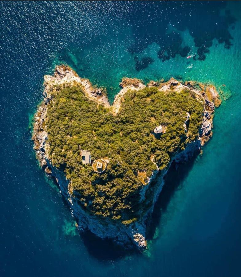 A 5 Minuti Dal Mare - Dolphin Beach House Spotorno Luaran gambar
