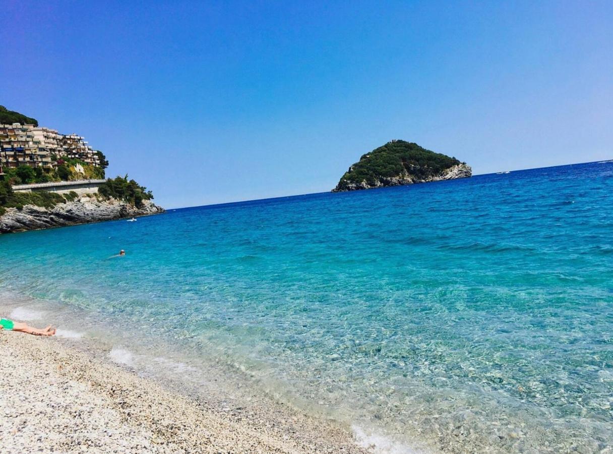 A 5 Minuti Dal Mare - Dolphin Beach House Spotorno Luaran gambar