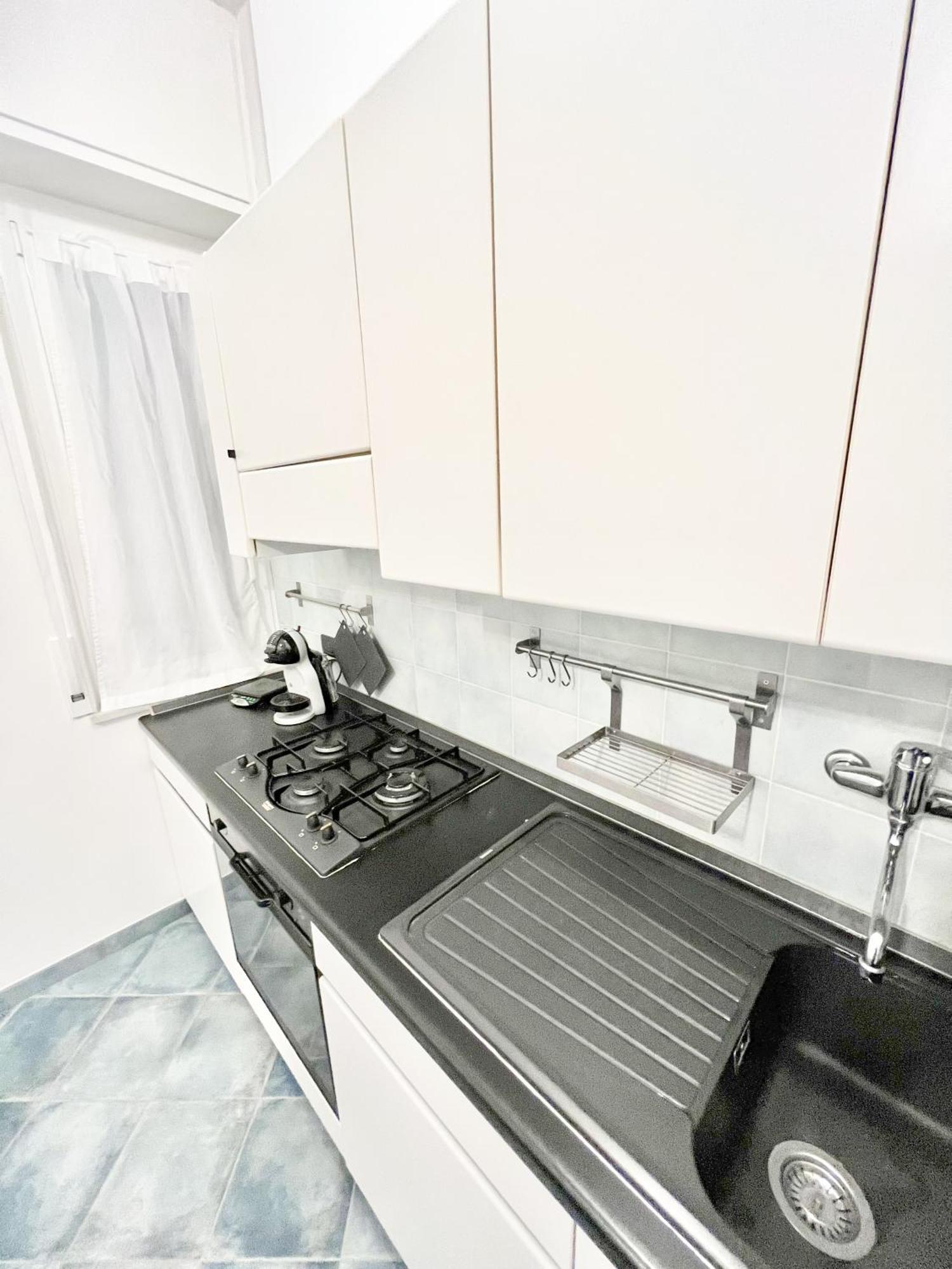 A 5 Minuti Dal Mare - Dolphin Beach House Spotorno Luaran gambar